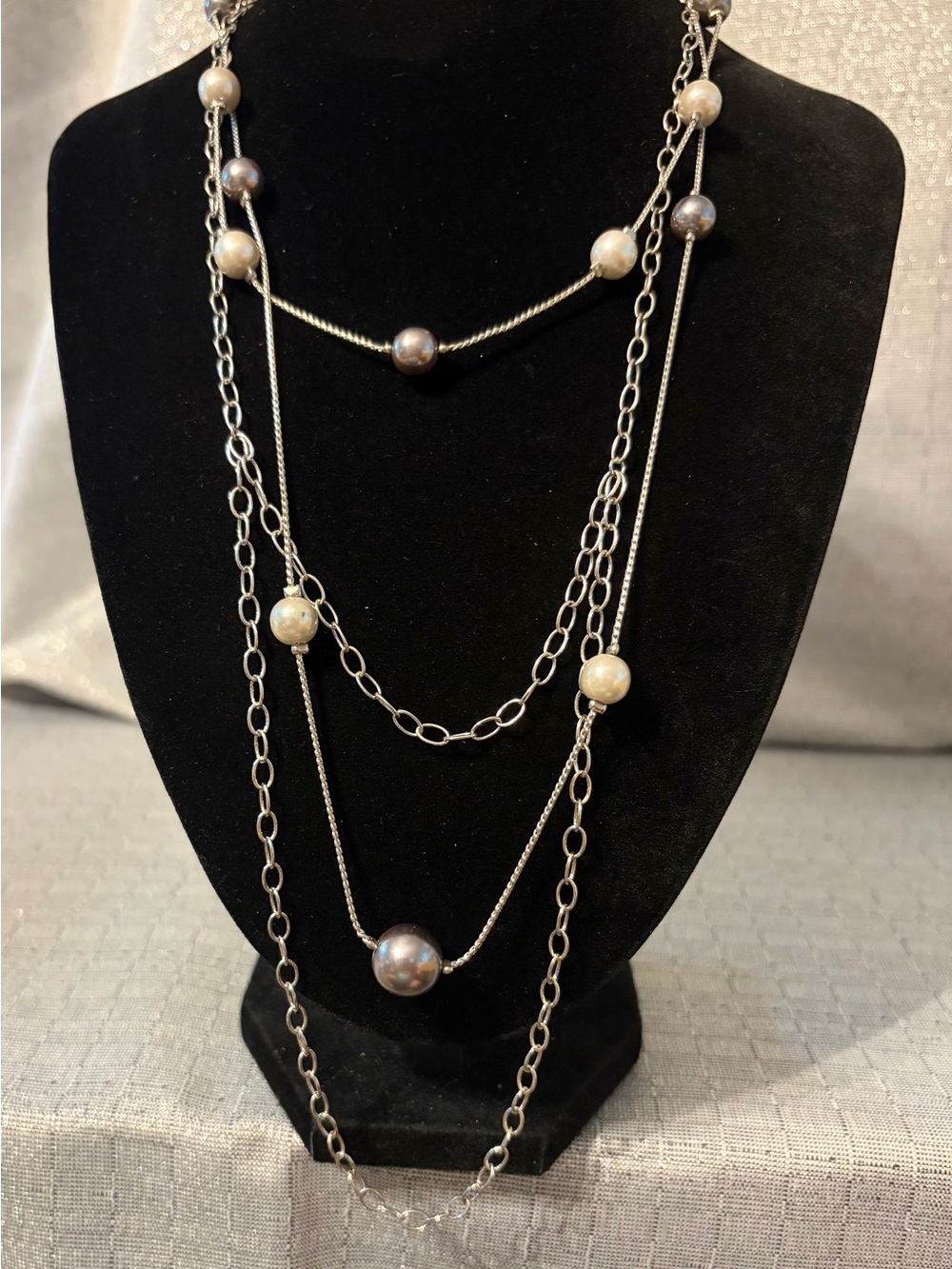 Premier Designs Layered Silver Necklace with Mixed Pearlescent Beads